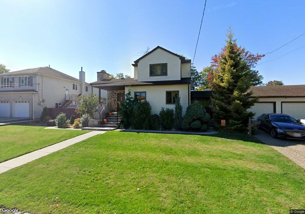 24 Fabian St, Staten Island, NY 10312 - photo 1