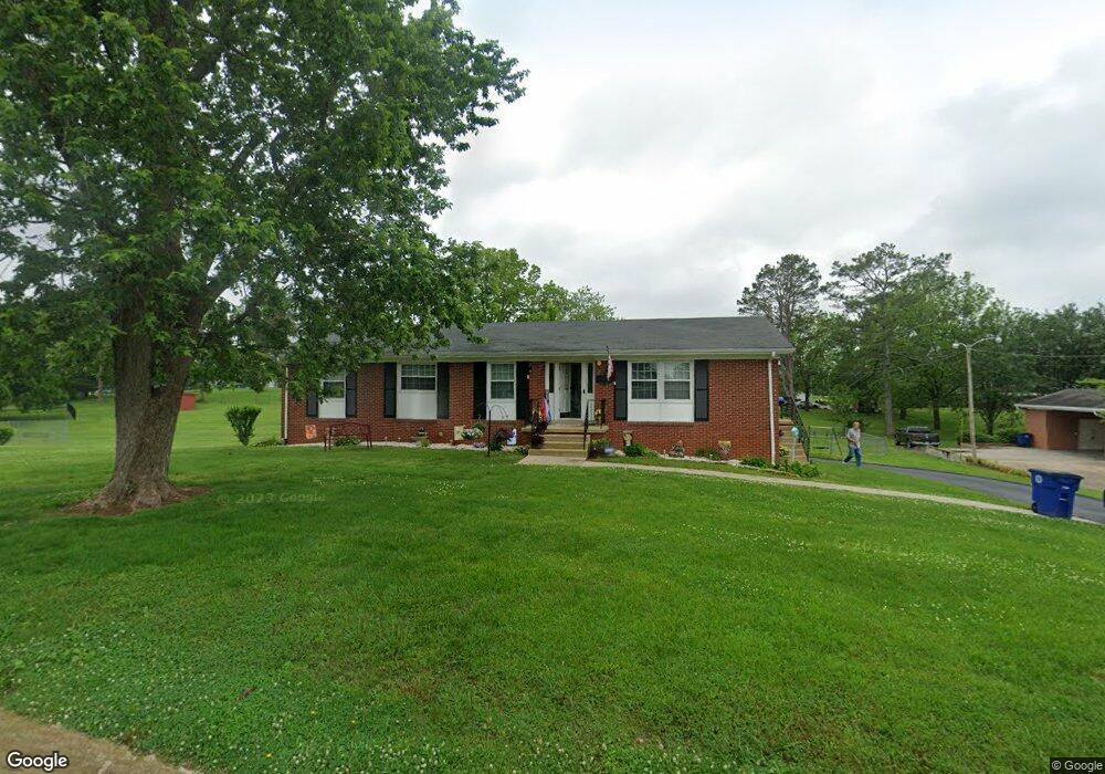 406 Dow Dr, Shelbyville, TN 37160 - photo 1