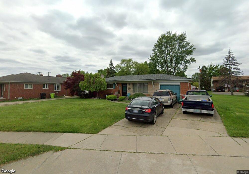 29765 Utica Rd, Roseville, MI 48066 - photo 1