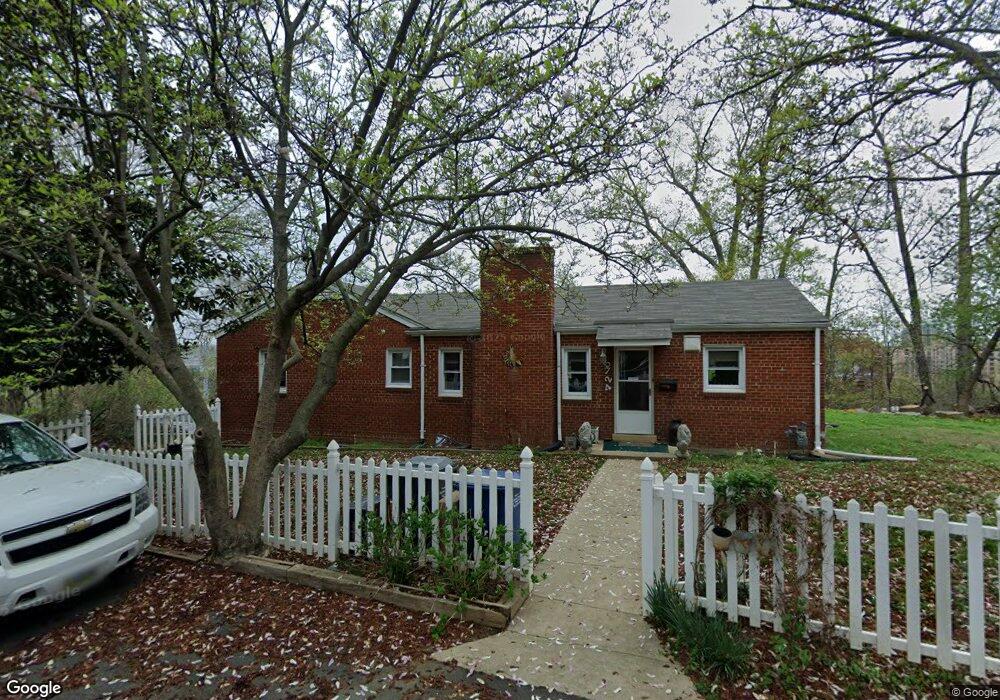 5722 N Kings Hwy, Alexandria, VA 22303 - photo 1