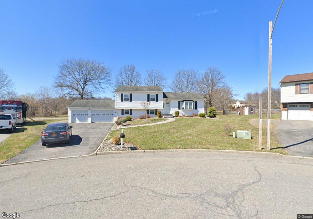 11 Dover Ct, Washingtonville, NY 10992 - photo 1