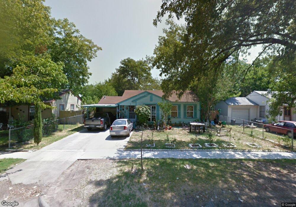 1009 Ralph St, Grand Prairie, TX 75051 - photo 1