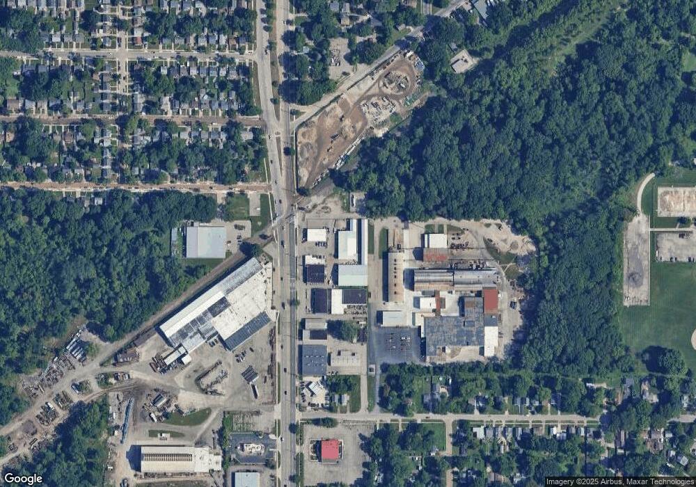 2829 S Martin Luther King jr Blvd, Lansing, MI 48910 - photo 1