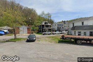 37 Cleveland St, Hundred, WV 26575