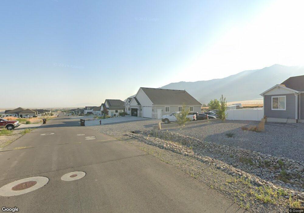 7016 N Blue Moon Dr, Tooele, UT 84074 - photo 1