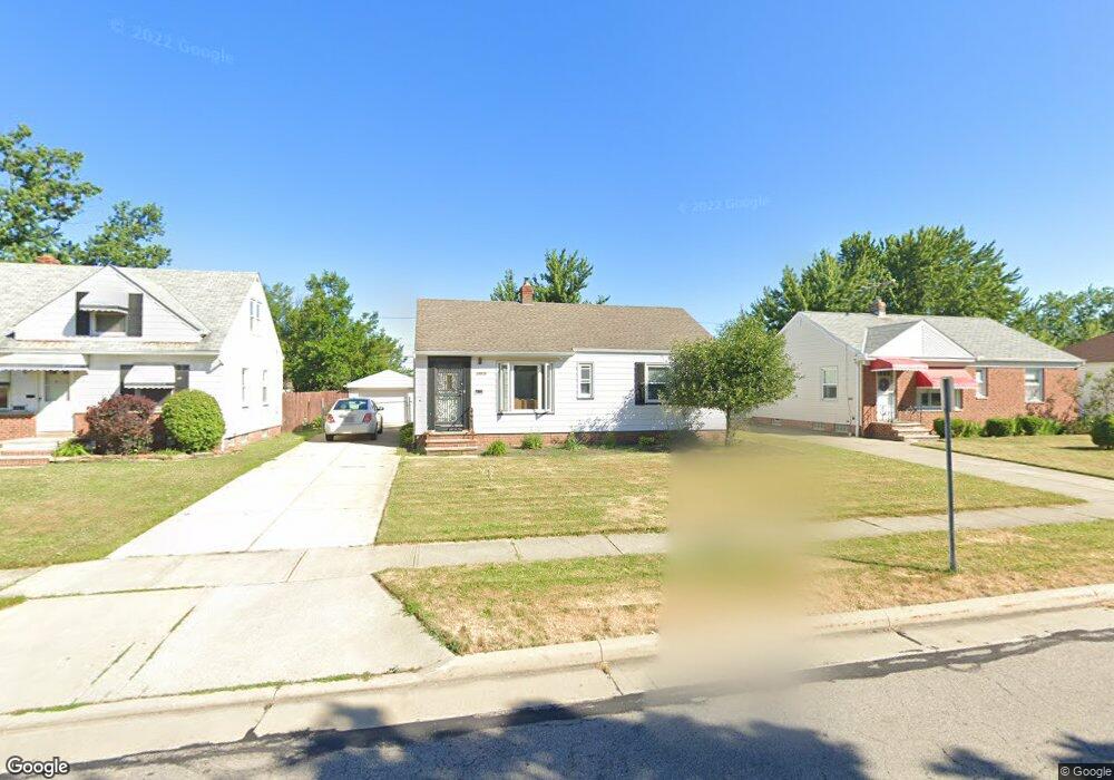 28815 Hazel Ave, Wickliffe, OH 44092 - photo 1