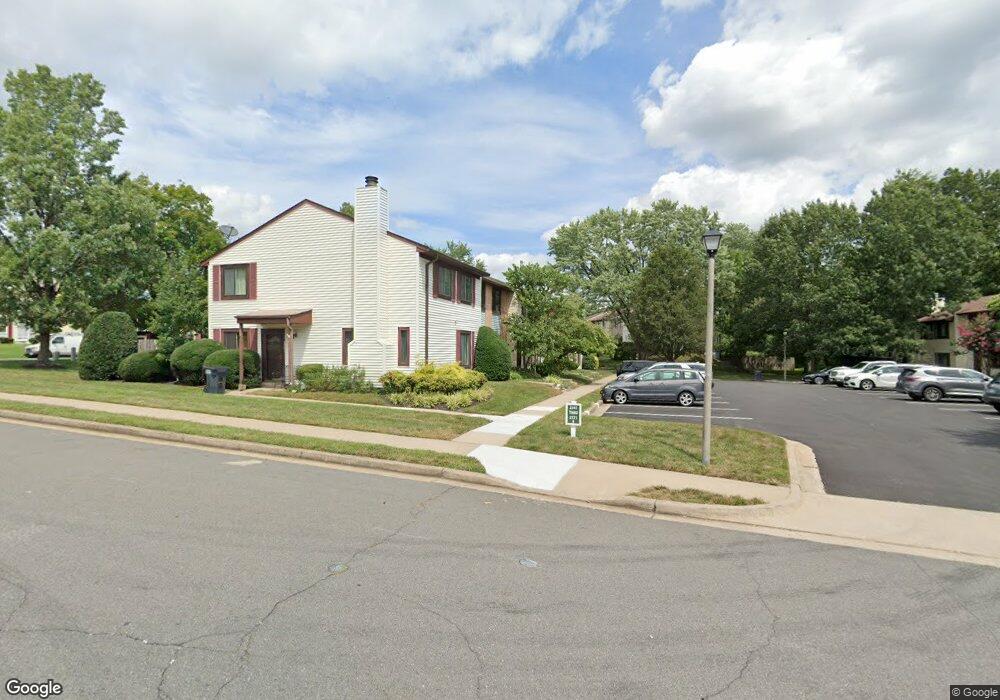 2563 Fox Ridge Ct unit 61, Woodbridge, VA 22192 - photo 1