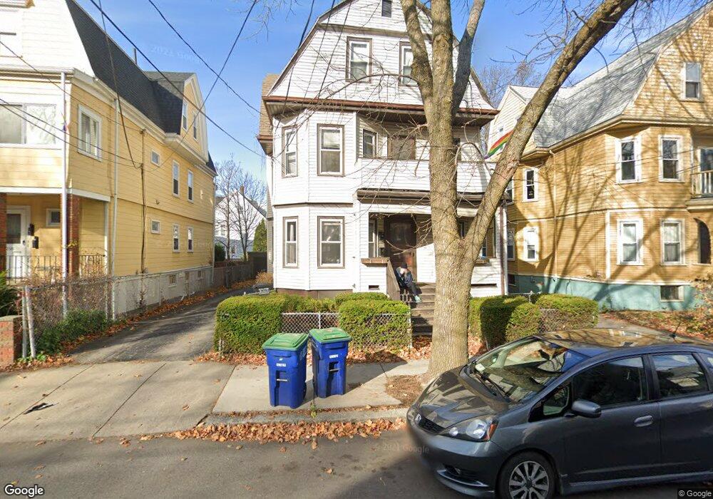 262 Willow Ave unit 3A, Somerville, MA 02144 - photo 1