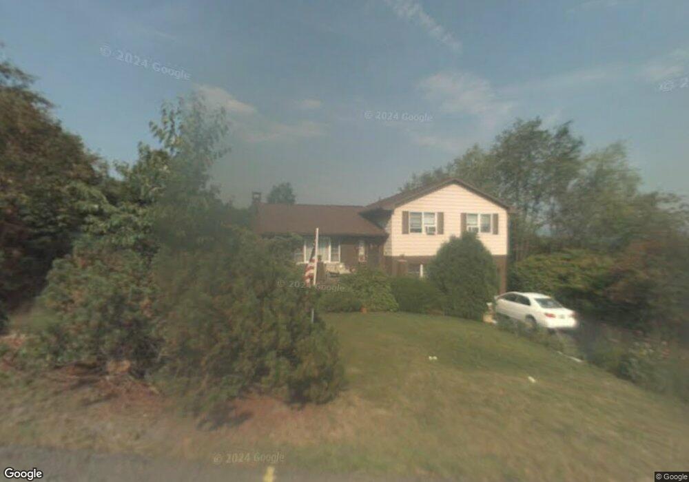 202 Amherst Dr, Scranton, PA 18519 - photo 1