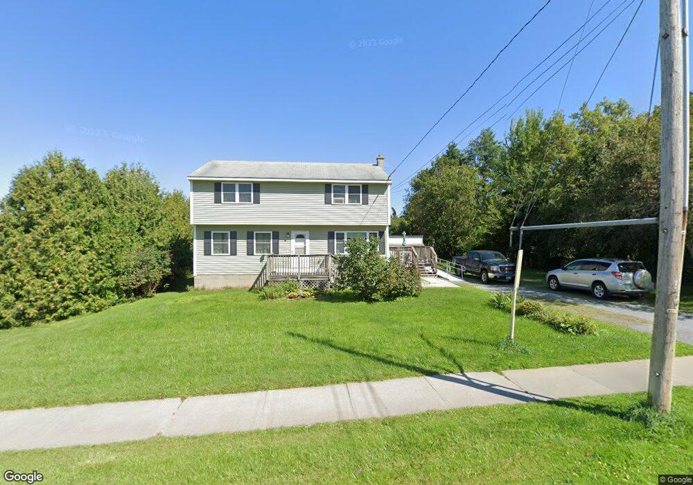 541 Falls Rd, Shelburne, VT 05482 - photo 1