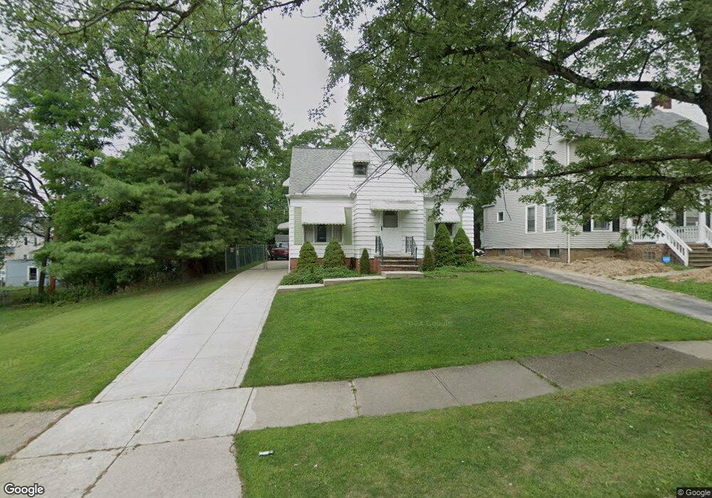 5352 Clement Ave, Maple Heights, OH 44137 - photo 1