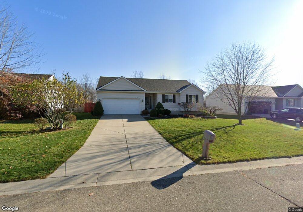 5357 Tall Oaks Dr unit 9, Flint, MI 48507 - photo 1