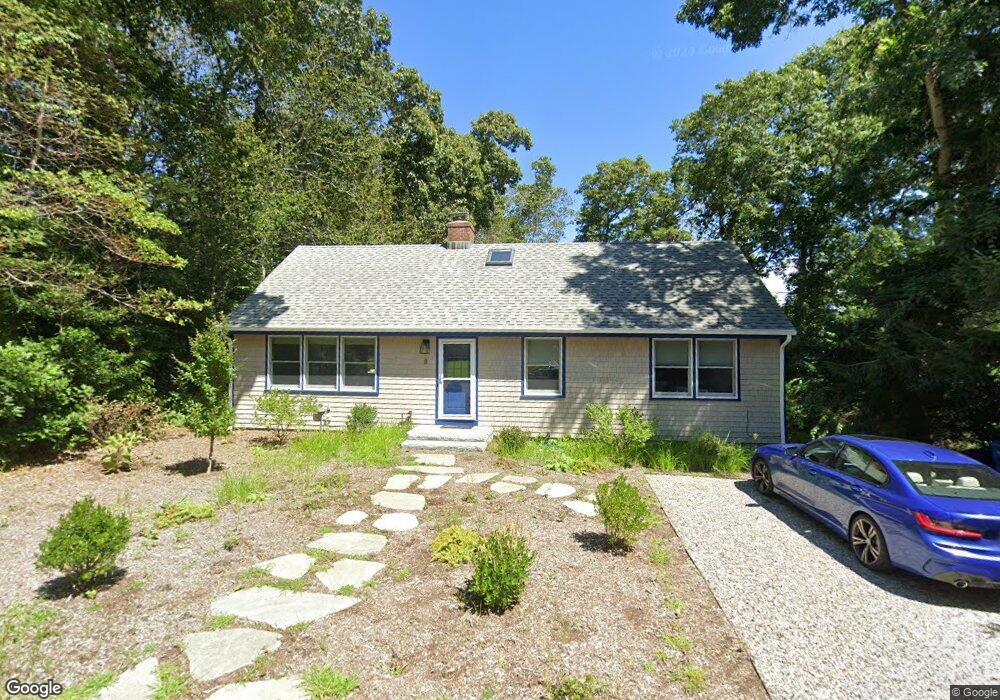 8 Mcgregor Rd, Woods Hole, MA 02543 - photo 1