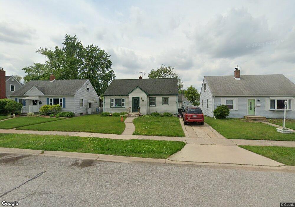 8722 Cottage Grove Ave, Highland, IN 46322 - photo 1