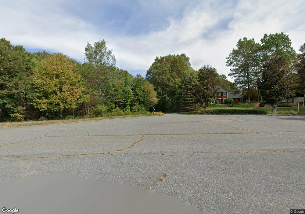 72 Hemlock Ln, Lancaster, MA 01523 - photo 1