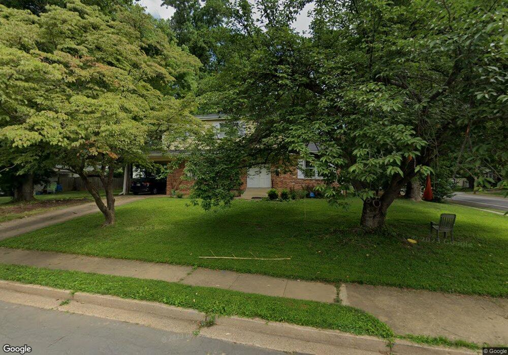 1000 Avery Ct SW, Vienna, VA 22180 - photo 1