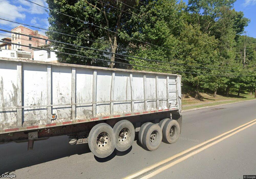 924 E Commerce St, Shamokin, PA 17872 - photo 1