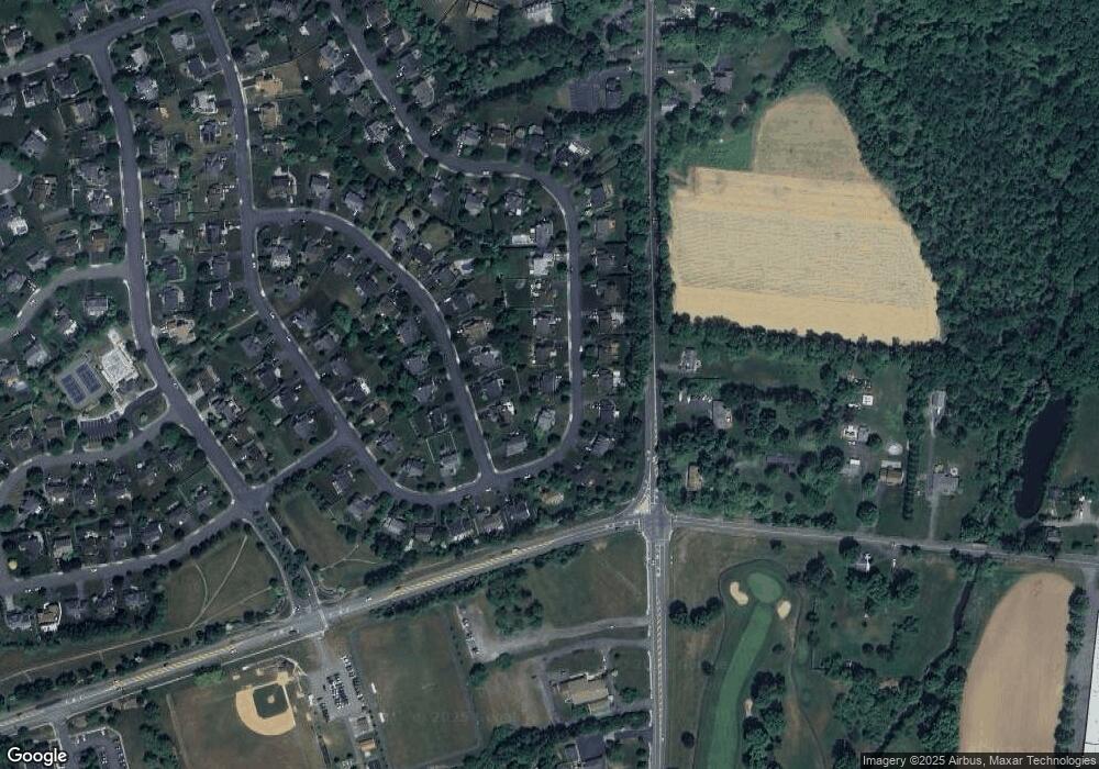 92 Crenshaw Dr, Flanders, NJ 07836 - photo 1