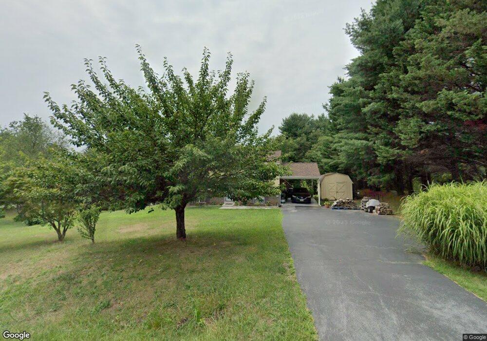 11013 Horseshoe Dr, Frederick, MD 21701 - photo 1