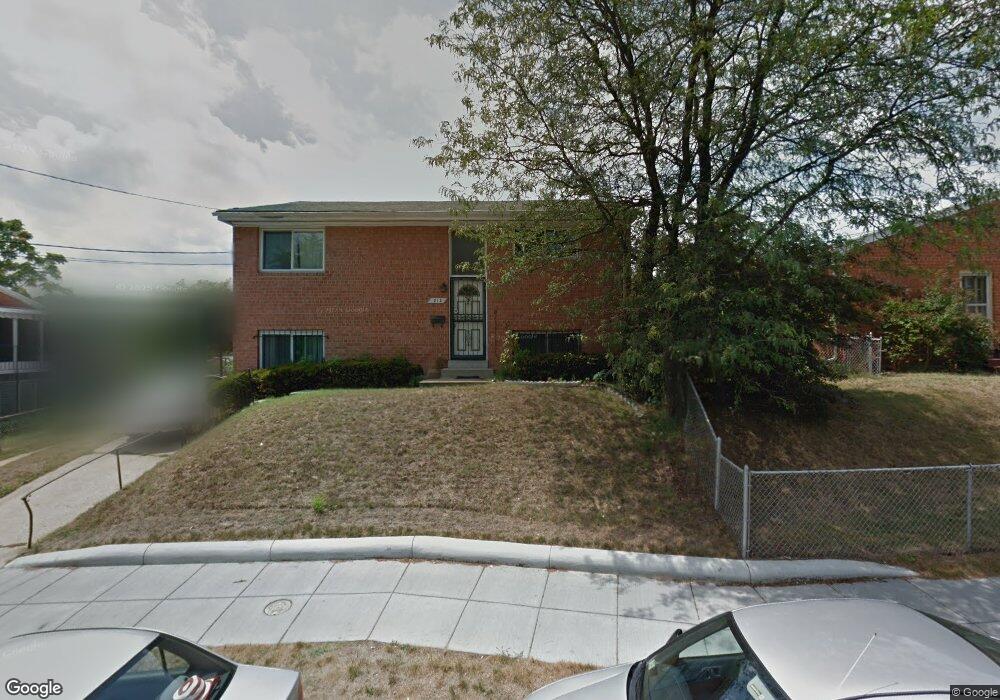 212 45th St NE, Washington, DC 20019 - photo 1