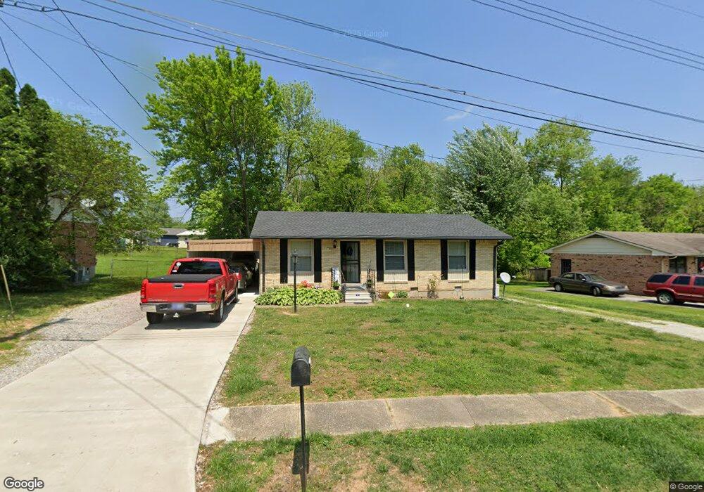 1406 Honeysuckle Dr, Hopkinsville, KY 42240 - photo 1