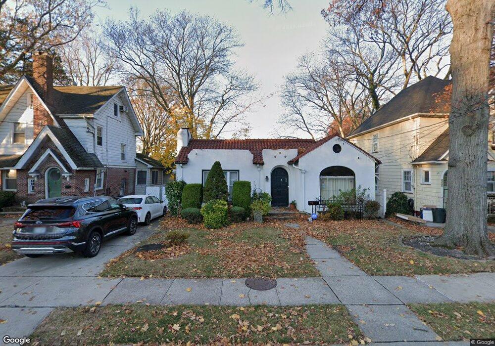680 Broadway, Staten Island, NY 10310 - photo 1