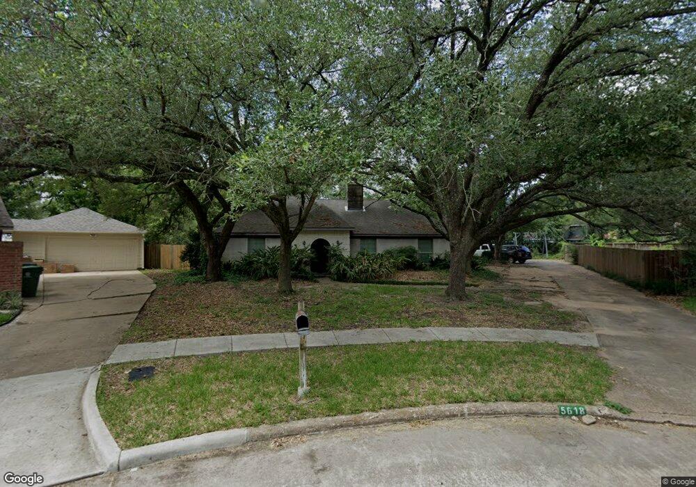 5618 Moss Glenn Ln, Houston, TX 77088 - photo 1