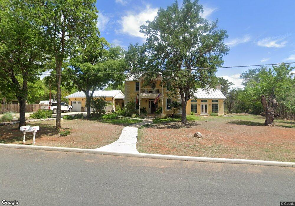 604 Fulton St, Fredericksburg, TX 78624 - photo 1