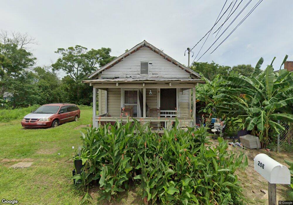 208 2nd Ave NW, Moultrie, GA 31768 - photo 1