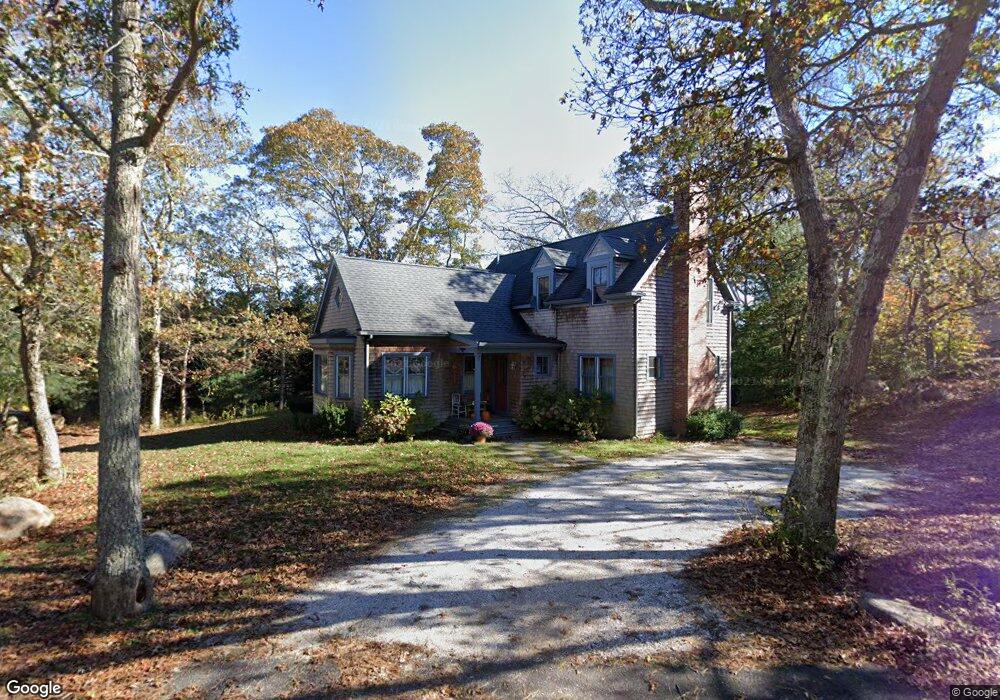 40 Clover Hill Dr, Vineyard Haven, MA 02568 - photo 1