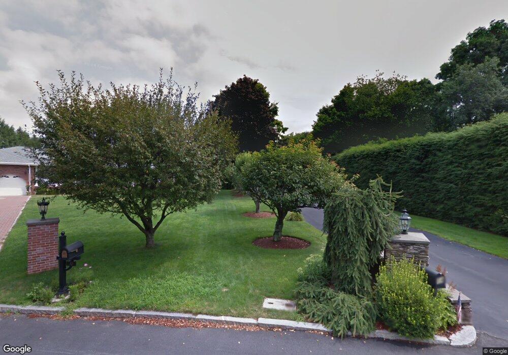 14 Viking Rd, Winchester, MA 01890 - photo 1