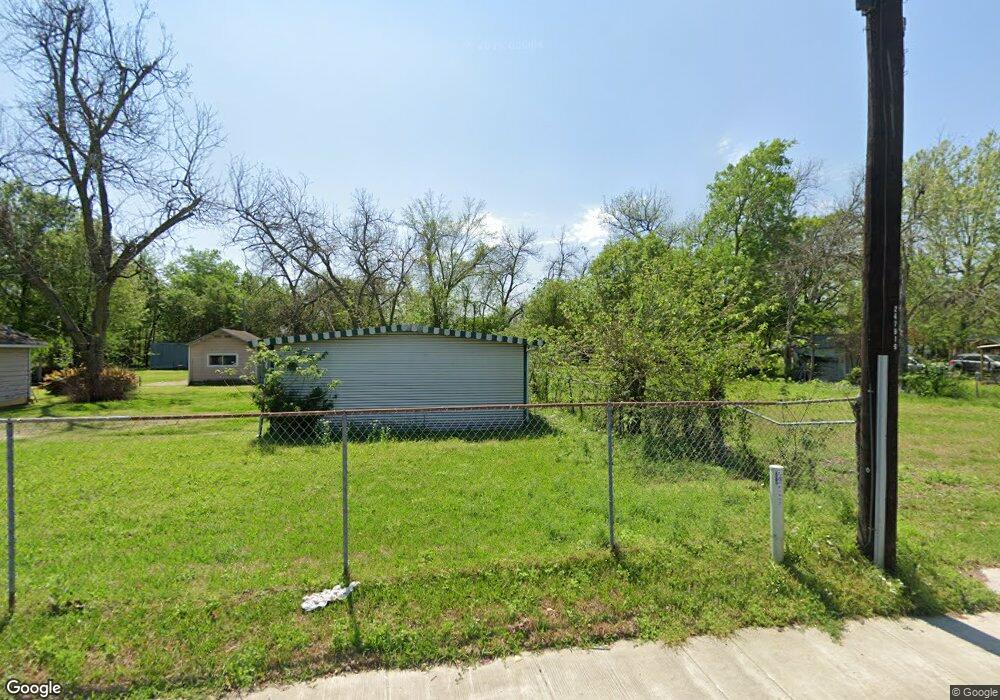 1902 Parker Rd, Houston, TX 77093 - photo 1
