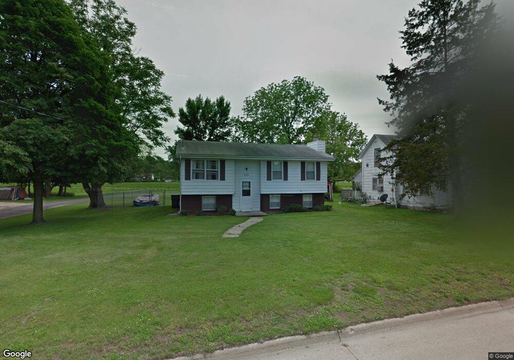 717 E Edison Ave, Des Moines, IA 50315 - photo 1