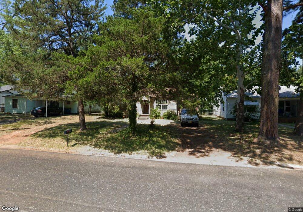 3205 Broadway Blvd, Kilgore, TX 75662 - photo 1