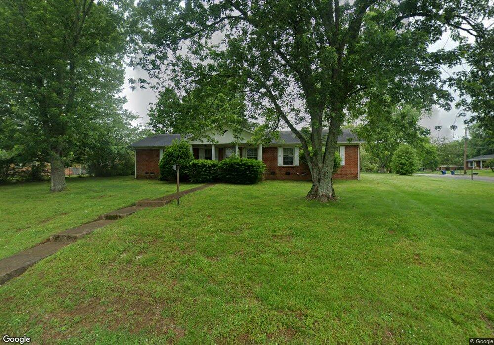 103 Oakwood Dr, Shelbyville, TN 37160 - photo 1