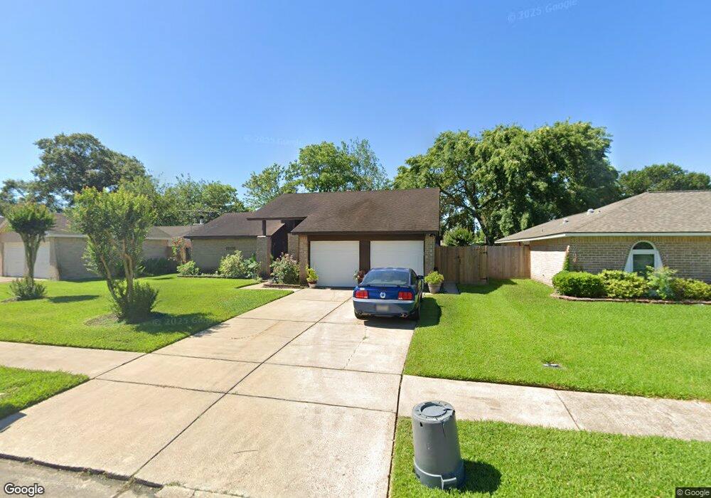 16106 Forest Bend Ave, Friendswood, TX 77546 - photo 1