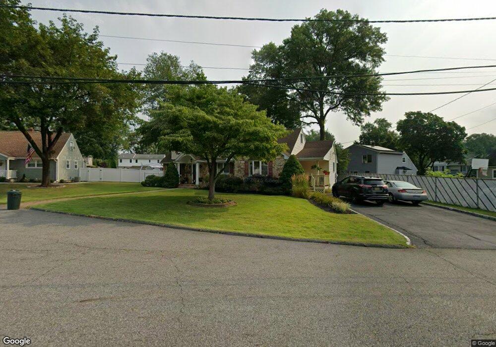 8 Rays Ct, Wayne, NJ 07470 - photo 1