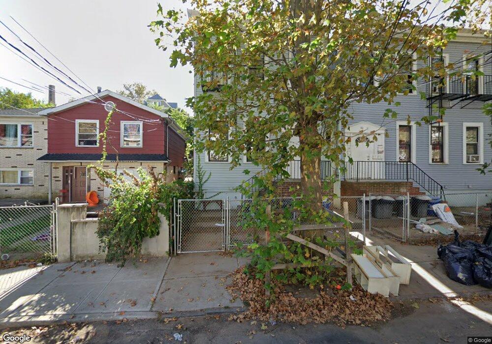 48 Tompkins St unit 4852, Staten Island, NY 10304 - photo 1