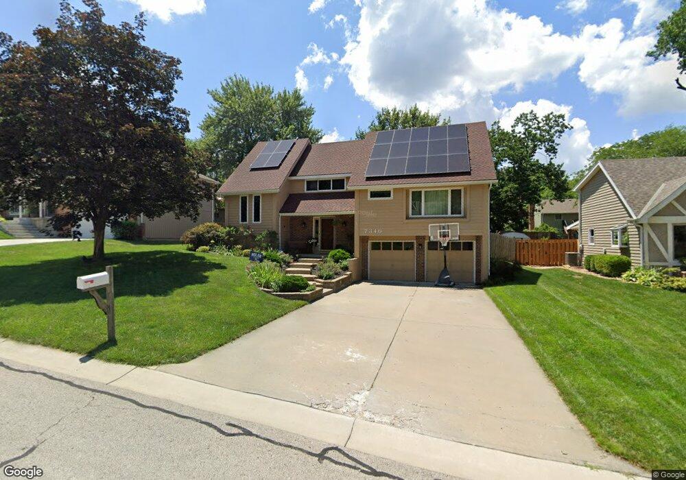 7340 Monrovia St, Shawnee, KS 66216 - photo 1