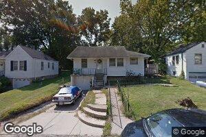 7032 Greenhaven Dr, Saint Louis, MO 63136