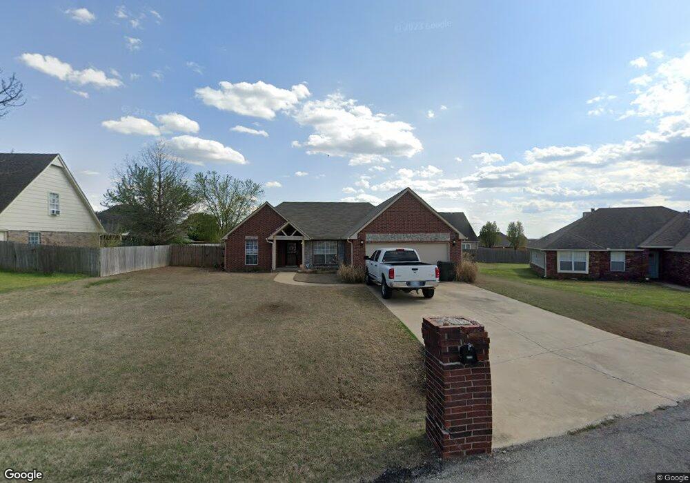 1120 W Beech St, Skiatook, OK 74070 - photo 1