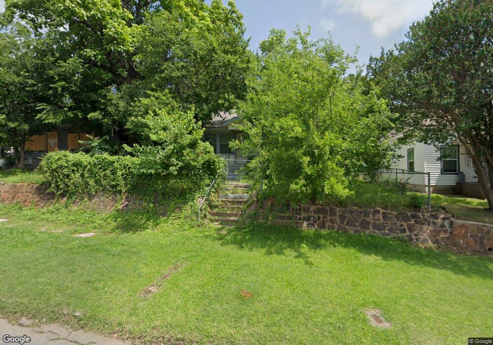 1223 W Chestnut St, Denison, TX 75020 - photo 1