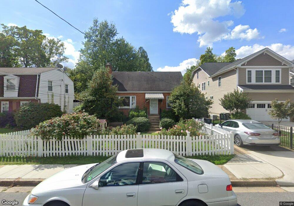 509 Greenwich St, Falls Church, VA 22046 - photo 1