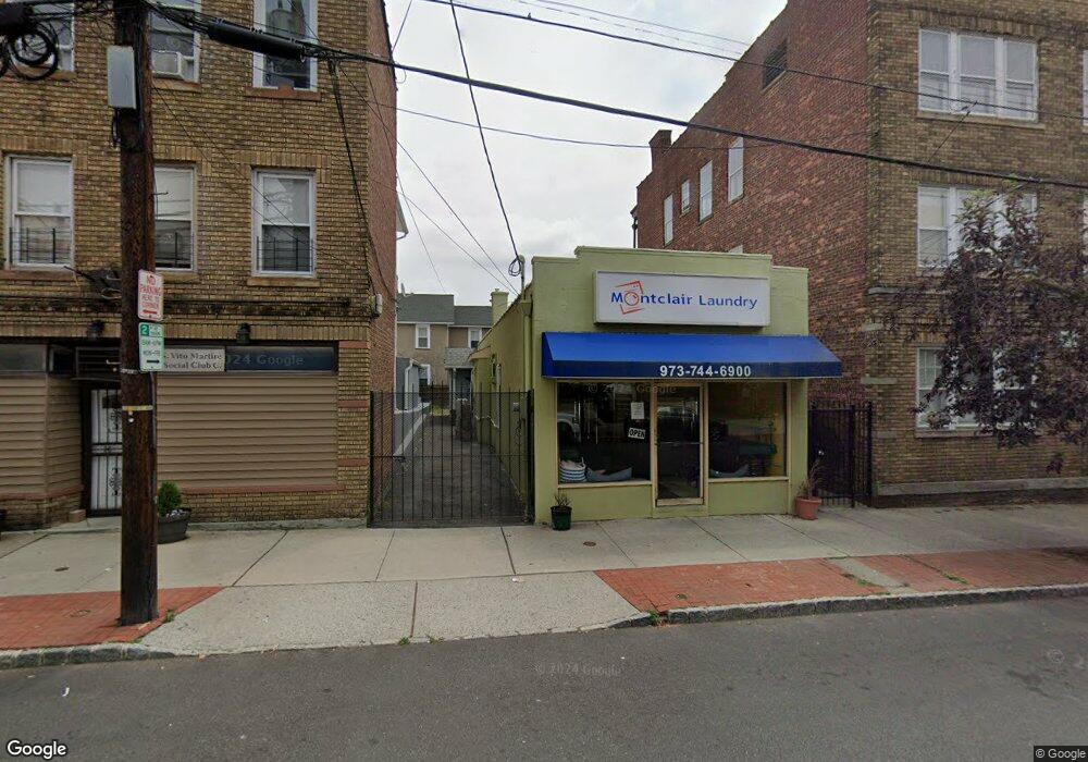 77 Pine St unit 1, Montclair, NJ 07042 - photo 1