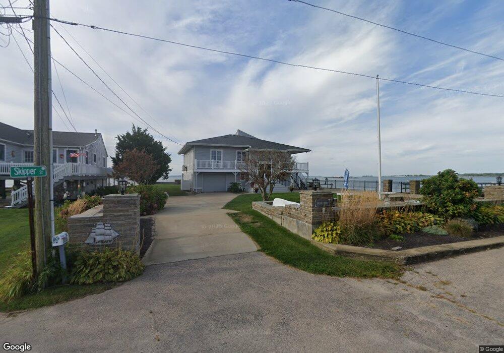 4 Skipper St, Stonington, CT 06378 - photo 1