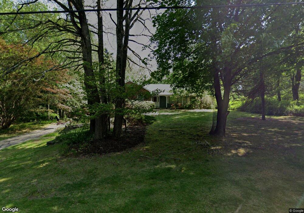 184 Oldfield Rd, Trumbull, CT 06611 - photo 1