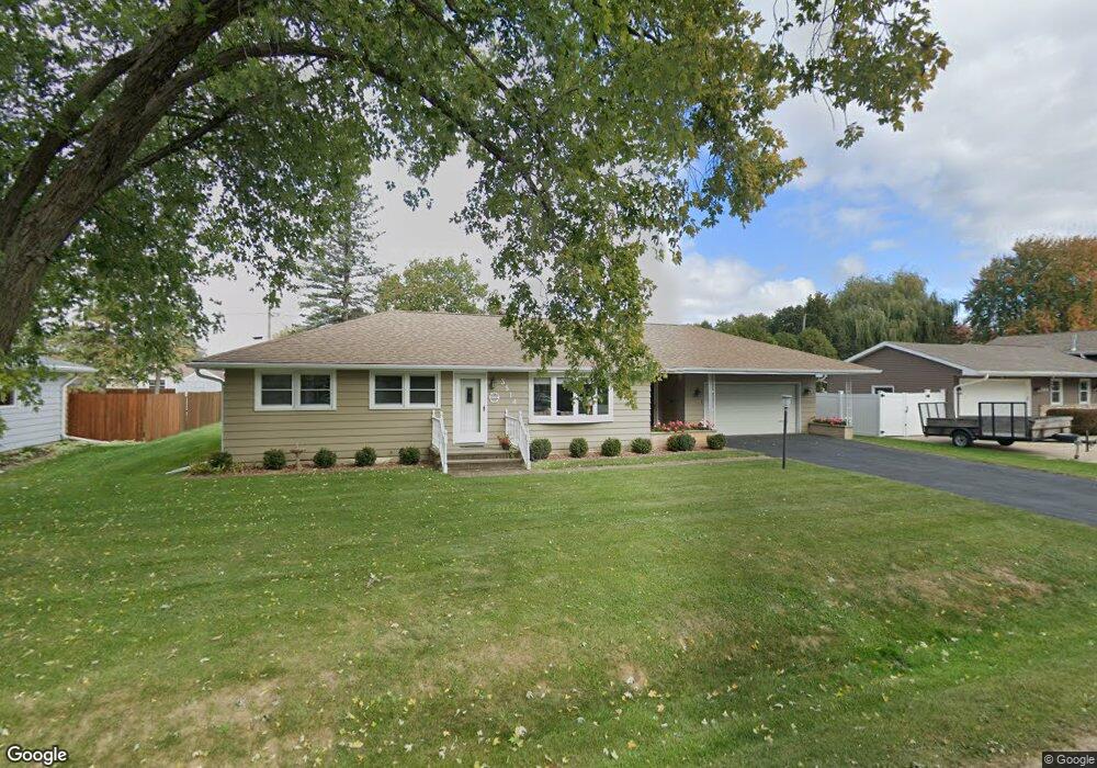 3514 W 1st Ave, Appleton, WI 54914 - photo 1