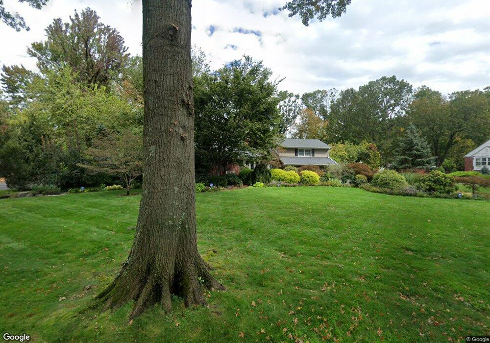 1517 Ashbrook Dr, Scotch Plains, NJ 07076 - photo 1