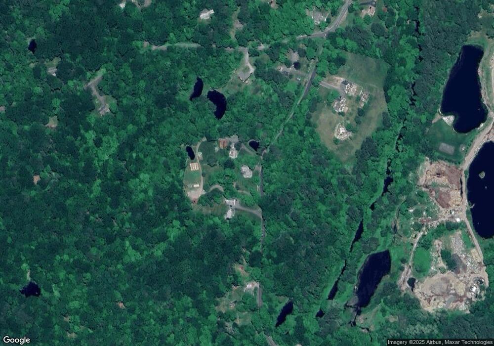 511 W Morris Rd, Morris, CT 06763 - photo 1