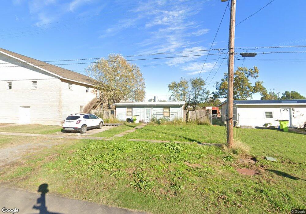 1909 S Leslie St, Stuttgart, AR 72160 - photo 1